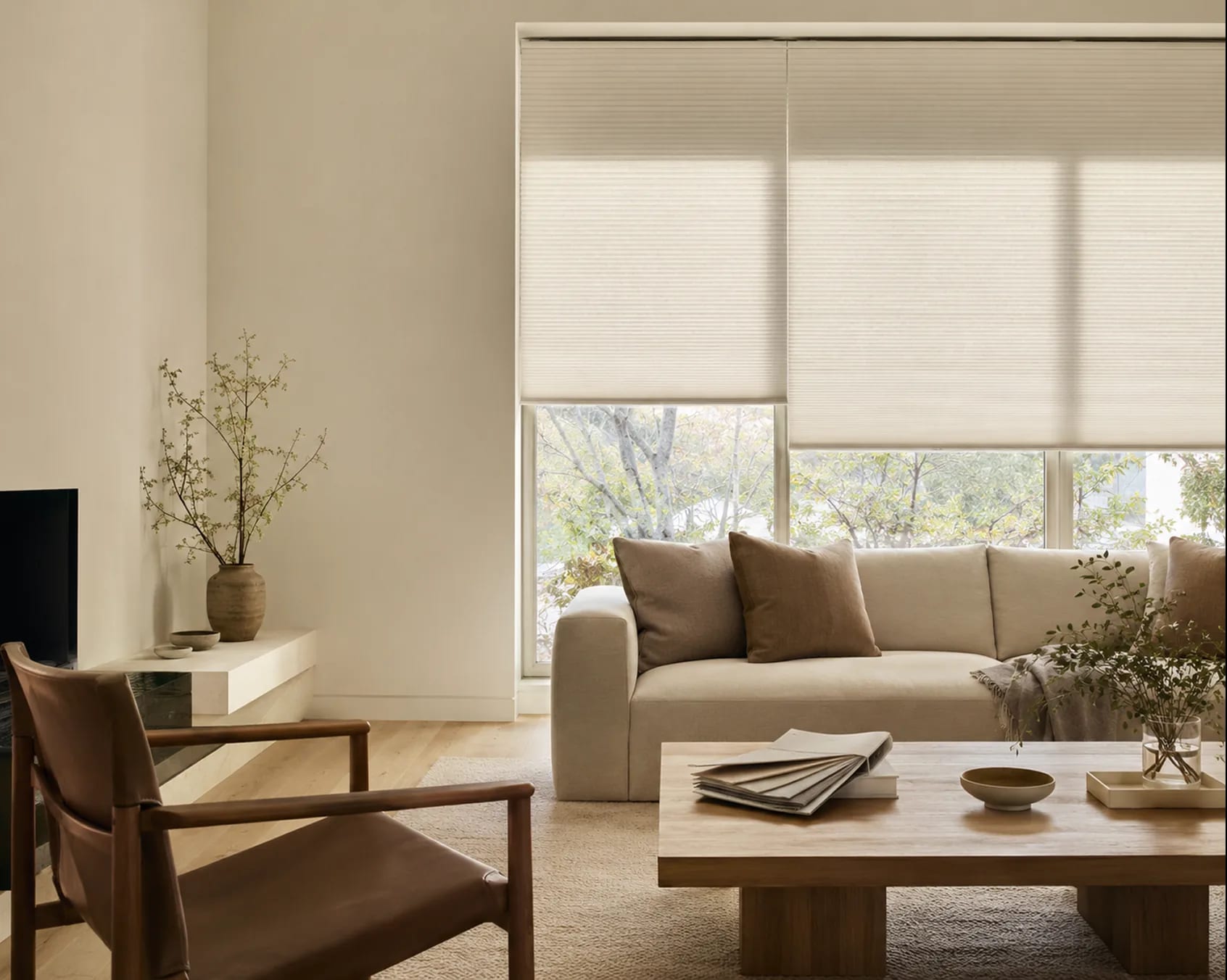 Custom window coverings living room presentation
