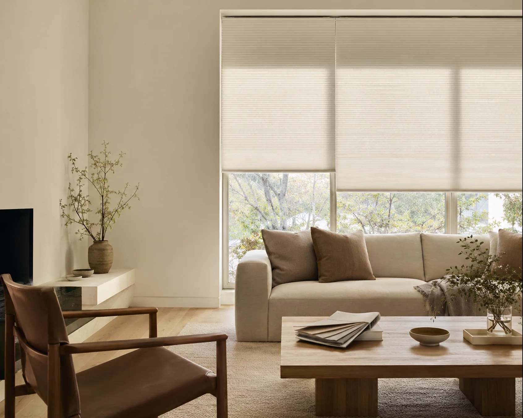 Custom window coverings living room presentation
